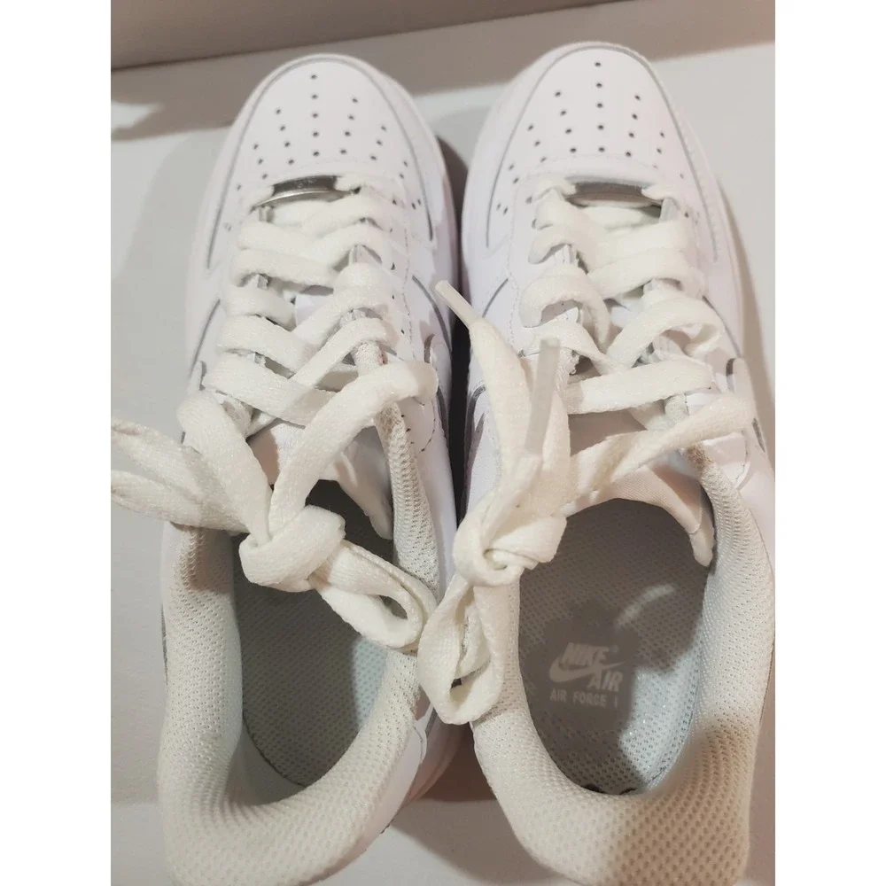 Nike Air Force 1 Low Triple White Kids Shoes Size 5.5Y DD8959-100